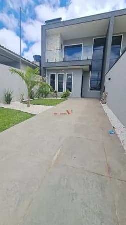 Sobrado Alto Padrão com Piscina no Bairro Eucaliptos – Fazenda Rio Grande