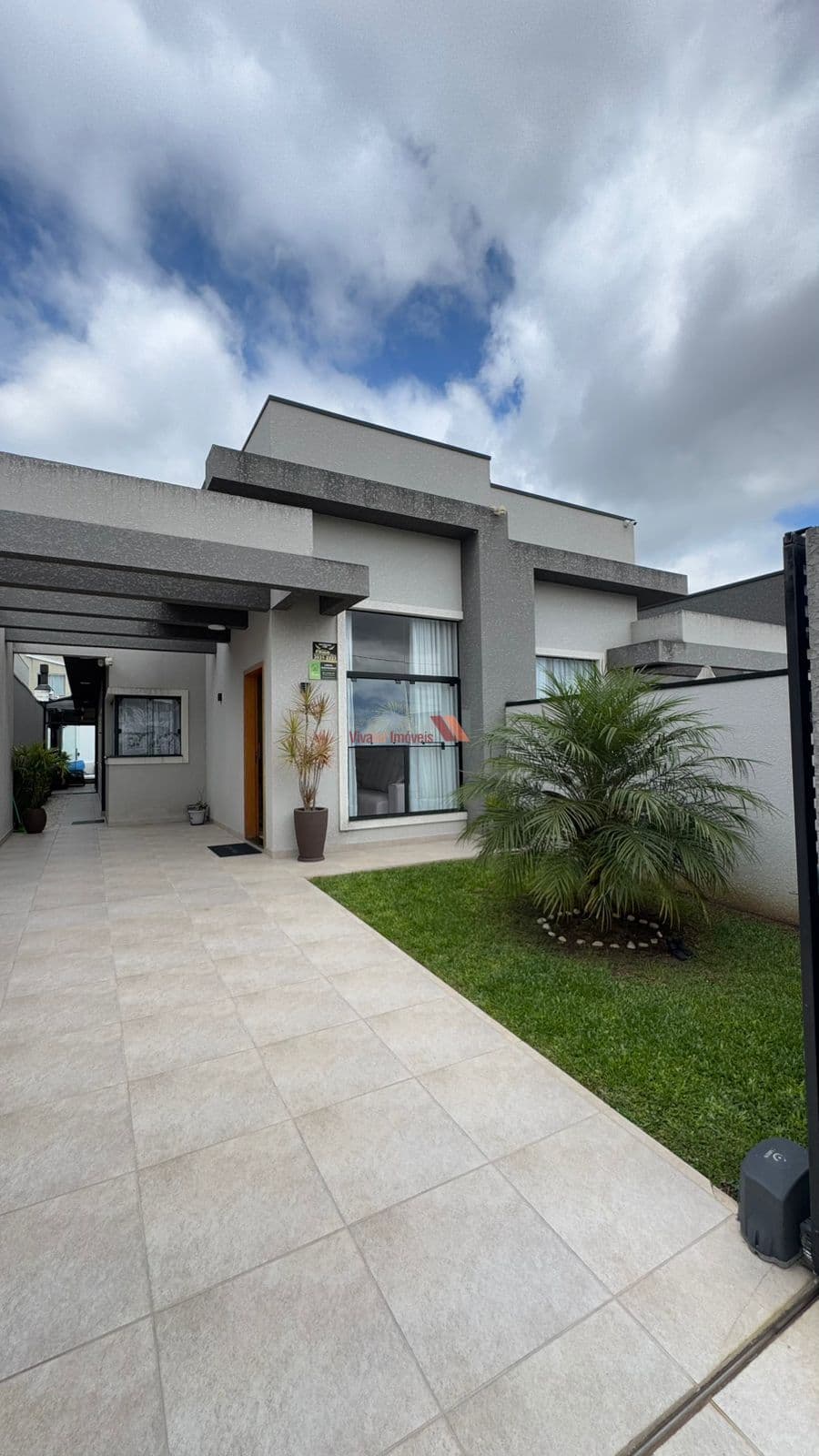 🏡 Casa Mobiliada de Alto Padrão no Bairro Iguaçu – Jardim Dona Rosa | Araucária/PR