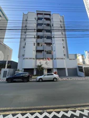 Apartamento à Venda no Centro de Balneário Camboriú
