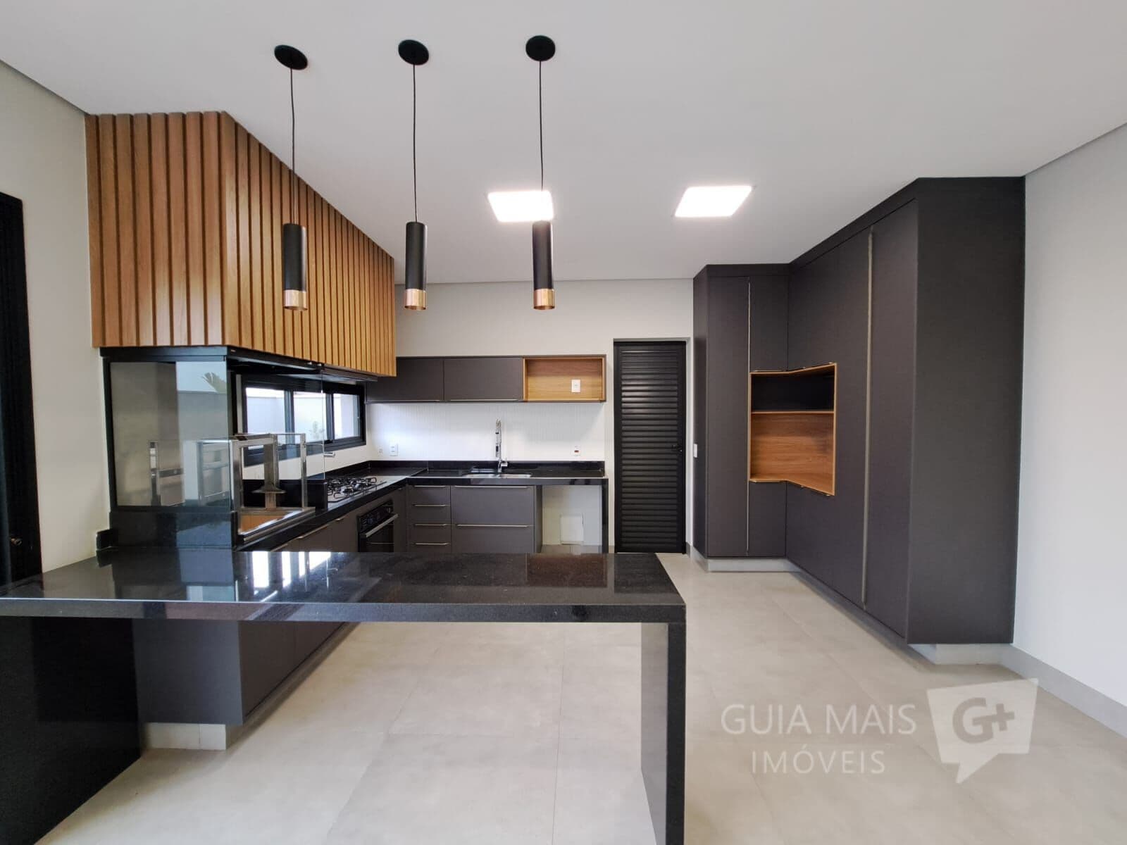 Casa térrea no Condomínio Quinta dos Ventos