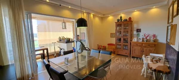 Apartamento Padrão com 3 dormitórios sendo um suíte no bairro Nova Aliança Sul