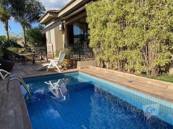 Linda Casa no Alphaville 3 com 3 Quartos sendo suítes com estilo inspirado na Toscana Itália