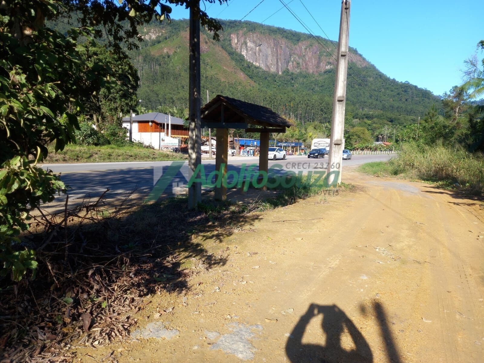 TERRENO COM UMA ÁREA TOTAL 8.555,00 M²