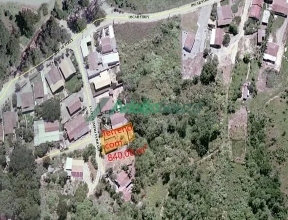 terreno com duas casa em alvenaria