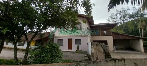 TERRENO URBANO COM ÁREA CONSTRUÍDA LOCALIZADO PRÓXIMO A BR 470