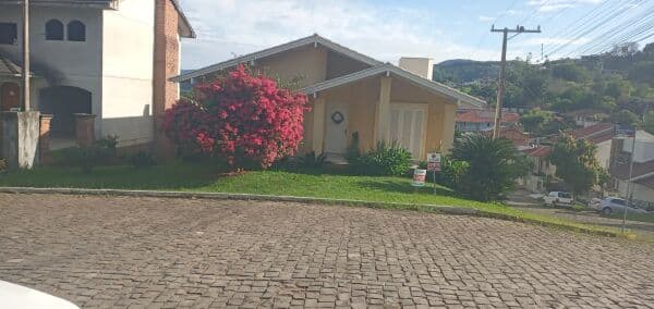 Casa em Encantado - Porto Quinze
