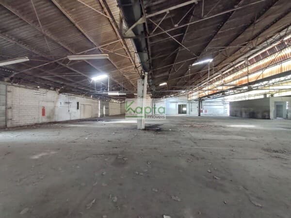 Galpão, industrial ou comercial , area total 17,000.00 mts, area construida 5,000,00 para locação no Jardim Jaragua