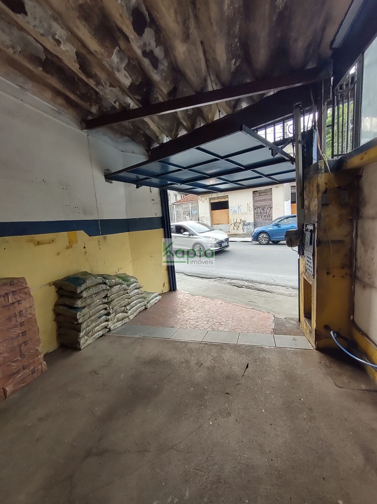 Salão comercial Vila Mangalot