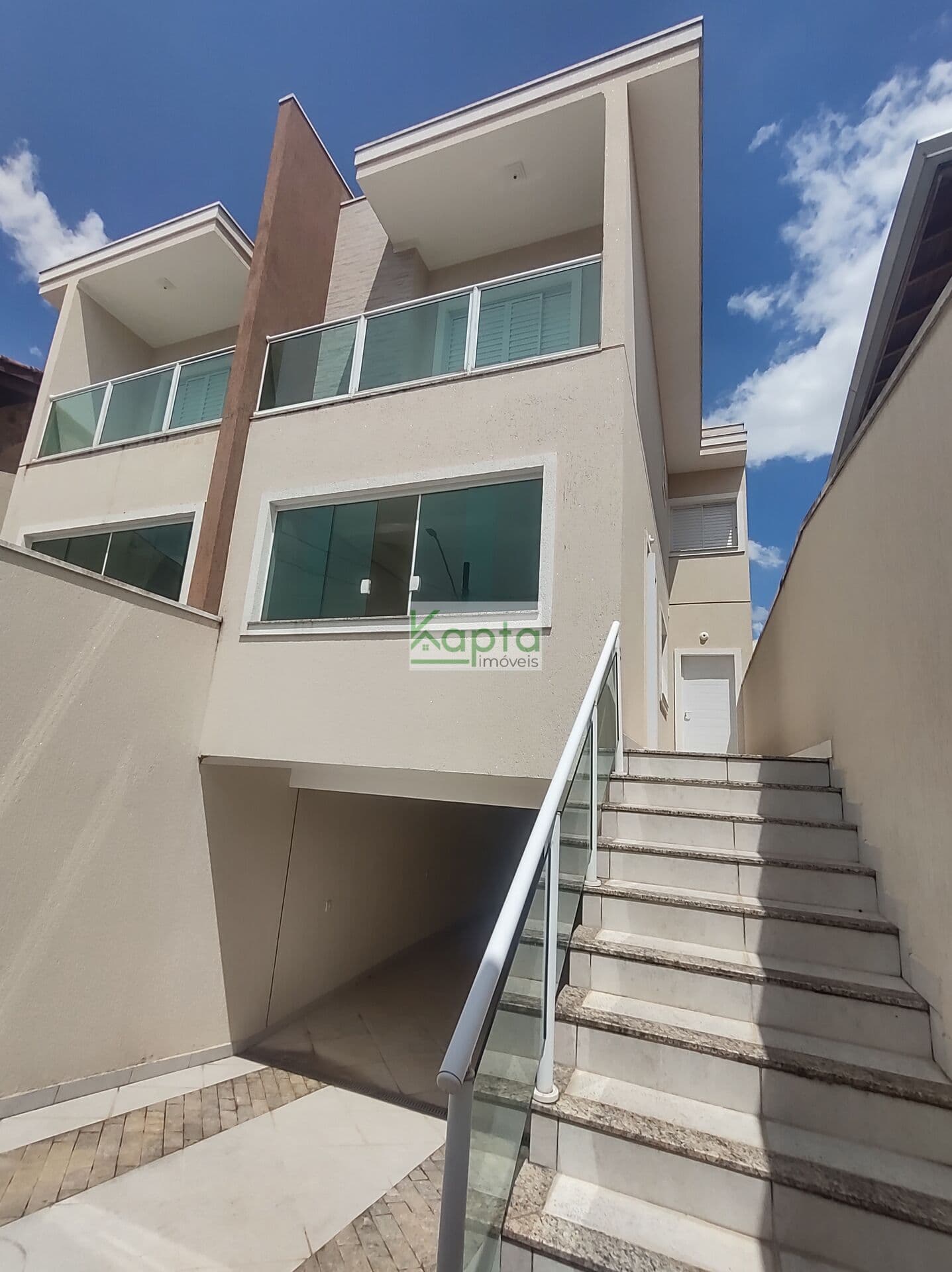 Sobrado novo cm 3 dormitorios, 5 vagas a venda no Jardim Cidade Pirituba