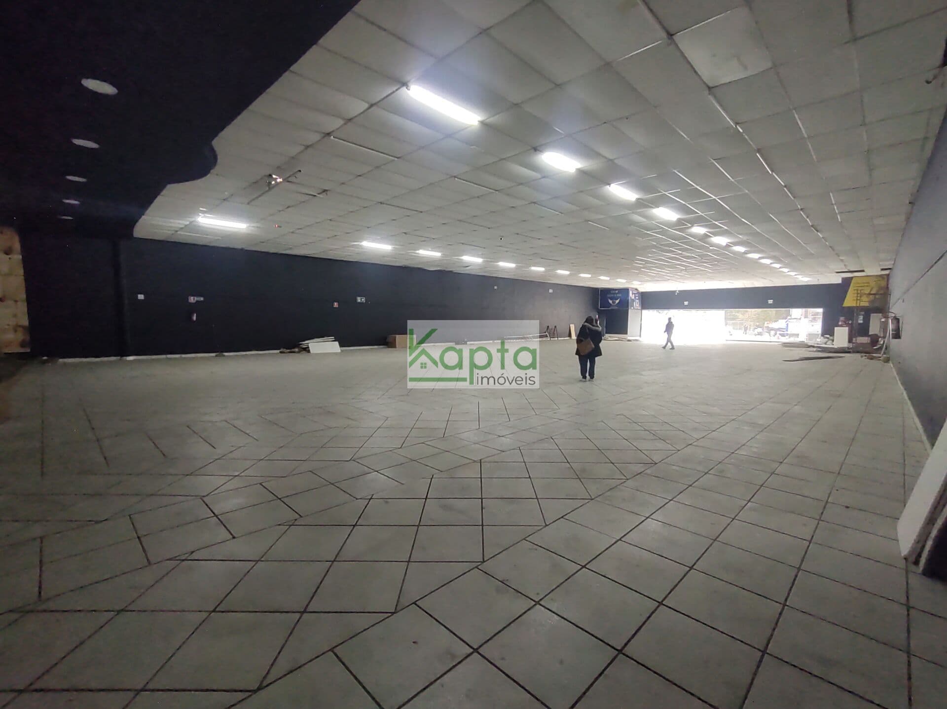 Pavilhão/Galpão 1.200 metros para alugar no bairro Jardim Santo Elias - São Paulo/SP