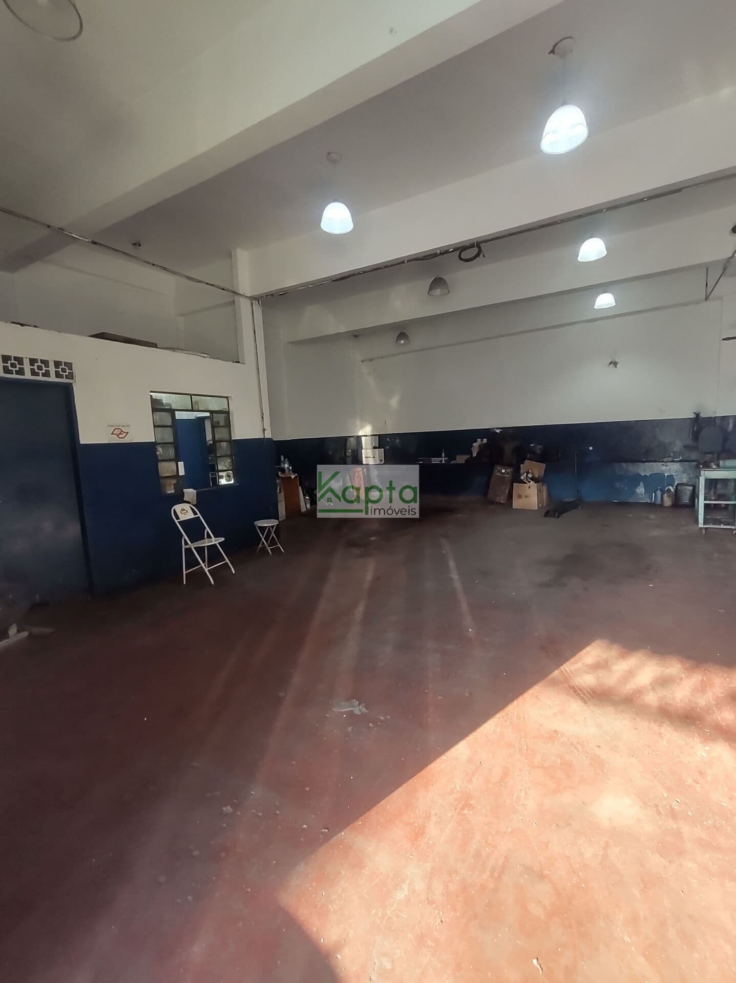 Salão comercial Vila Mangalot