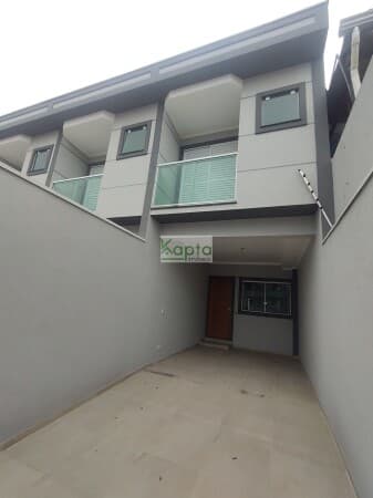 Sobrado novo com 3 dormitórios, 2 vagas, Vila Maria Eugenia