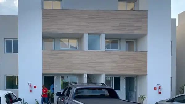 Apartamento à venda no bairro BURAQUINHO em Lauro de Freitas/BA