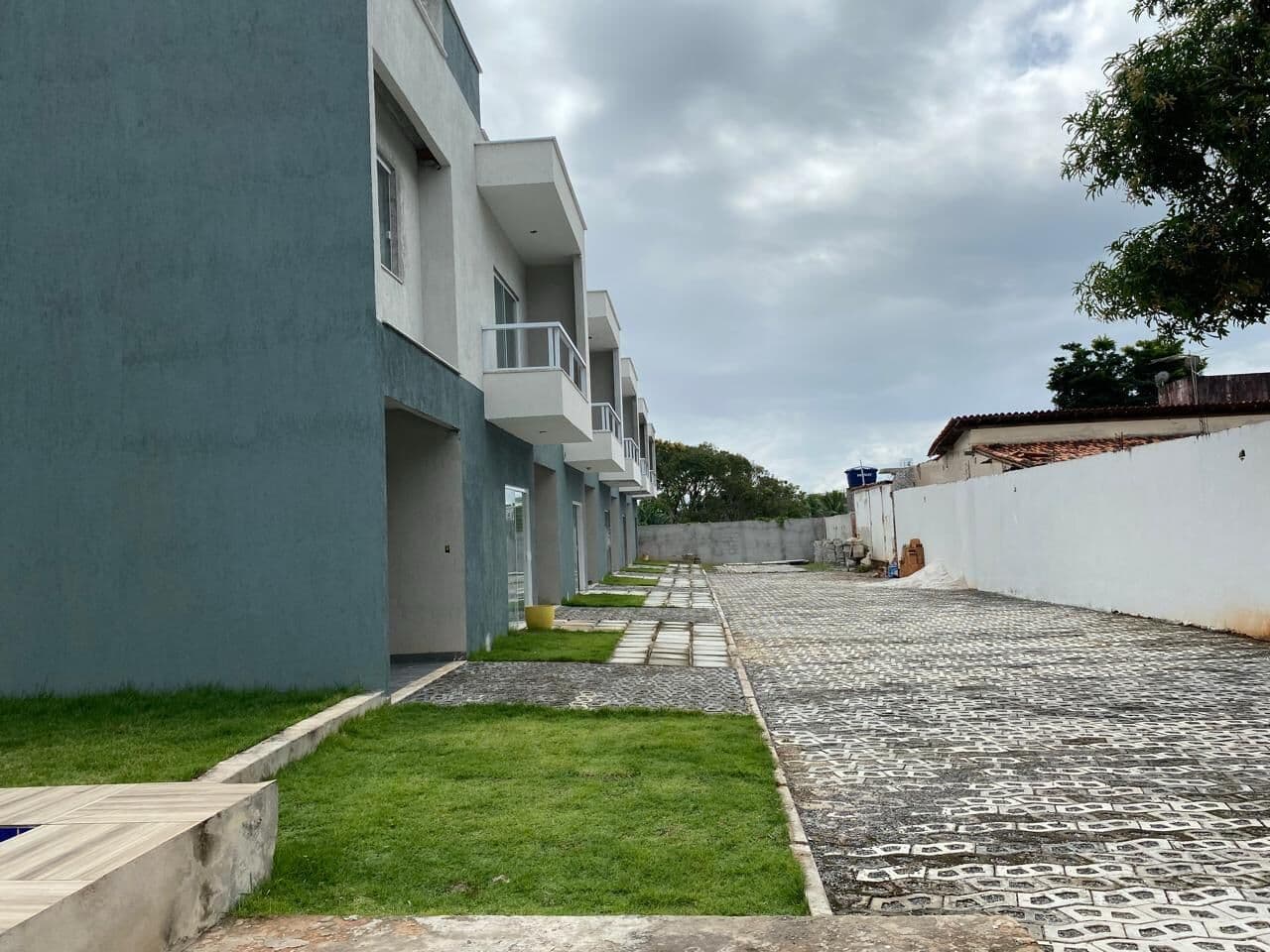 Casa nova à venda no bairro Vila de Abrantes (Abrantes) em Camaçari/BA