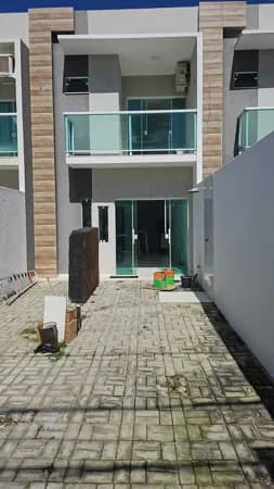 Casa à venda no bairro Ipitanga em Lauro de Freitas/BA