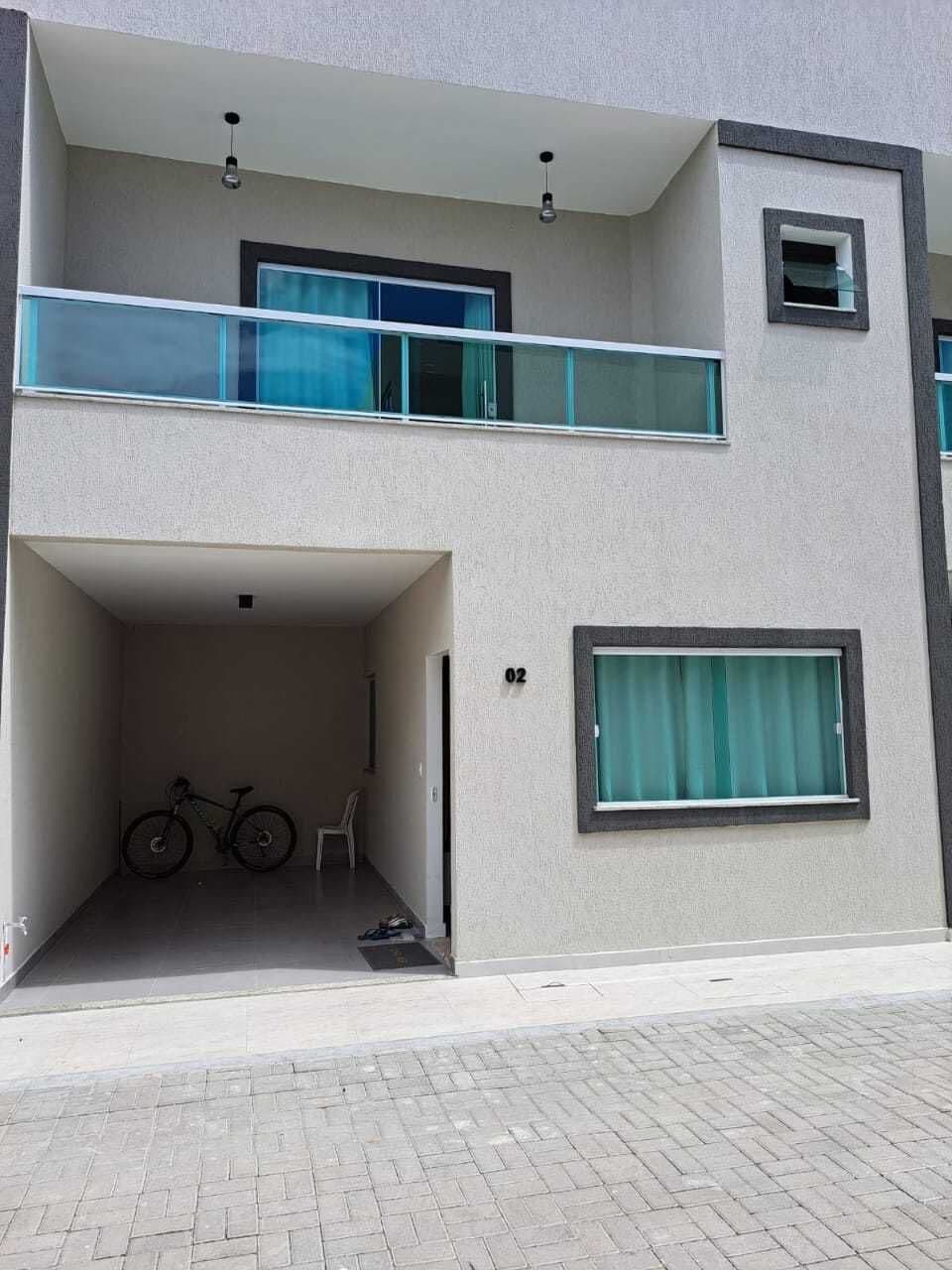 Casa Duplex 4/4 no Cond Rebote em Pitangueiras