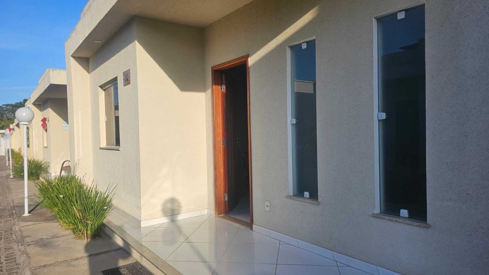 Casa terrea com 2 quartos mobiliada atrás do Shopping Outlet Premium