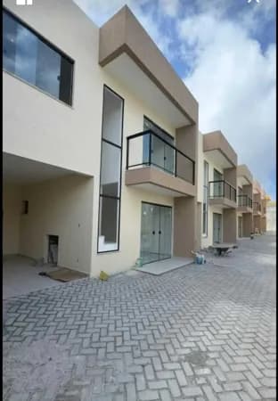 Casa em Lauro de Freitas - Vila Praiana