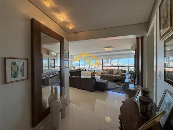 APARTAMENTO MOBILIADO NO CENTRO DE TRAMANDAÍ
