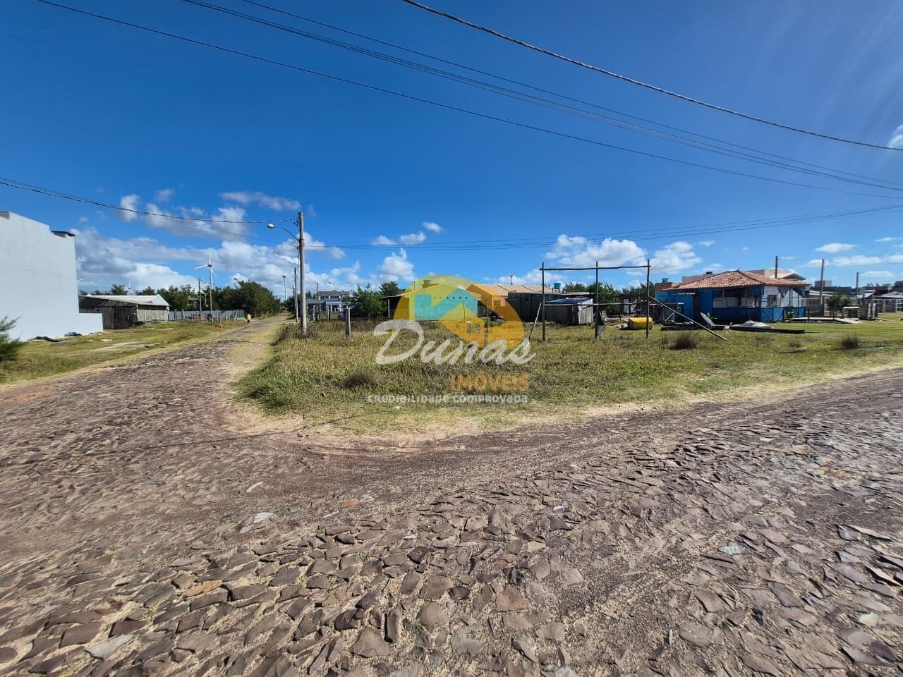 TERRENO BEIRA MAR À VENDA NO BALNEÁRIO TIARAJÚ - TRAMANDAÍ/RS