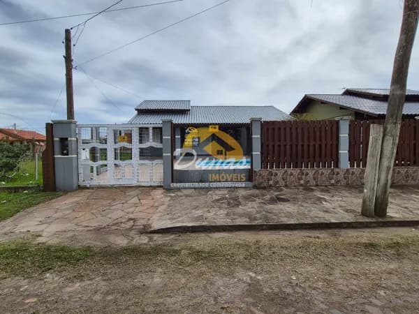 Casa de alvenaria à venda em Oásis - Tramandaí/RS