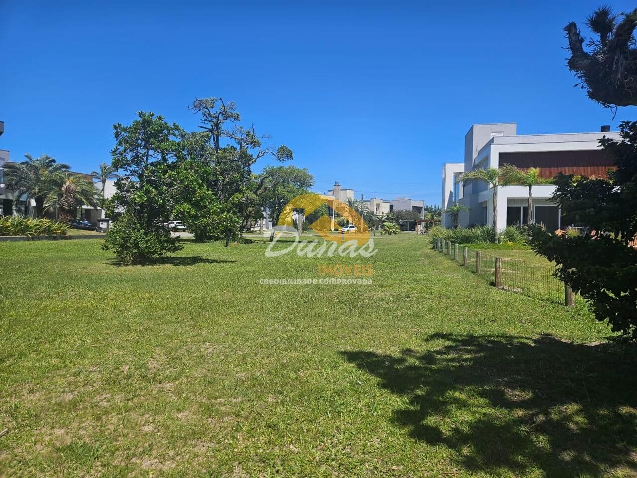 TERRENO EM CONDOMÍNIO À VENDA EM TRAMANDAÍ/RS