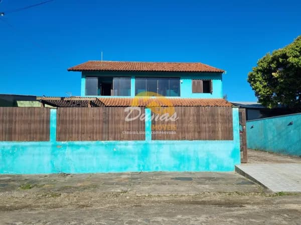 CASA AMPLA EM NOVA TRAMANDAÍ/RS