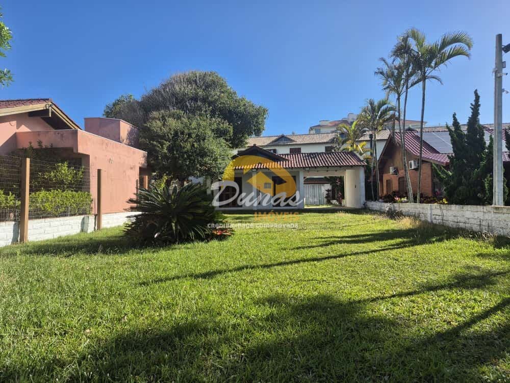 Casa à venda no Centro - Tramandaí/RS