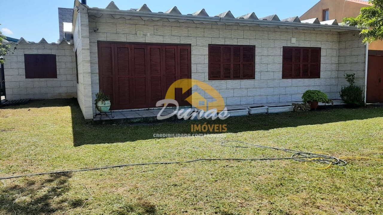 Casa à venda no bairro Nazaré - Cidreira/RS