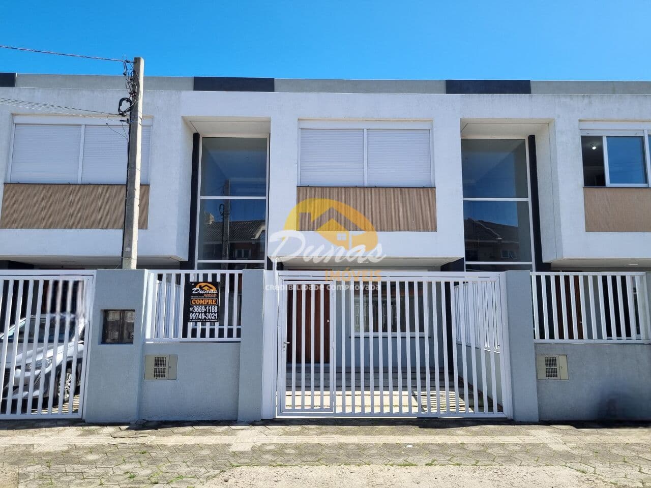 AMPLO DUPLEX NO CENTRO DE TRAMANDAÍ