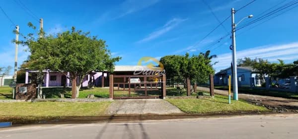 CASA DE MADEIRA EM NOVA TRAMANDAÍ