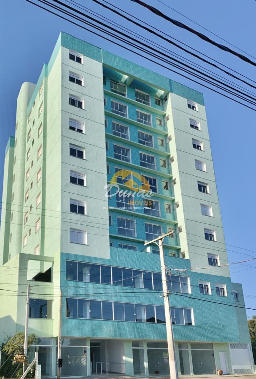 APARTAMENTO A VENDA NO CENTRO DE TRAMANDAÍ
