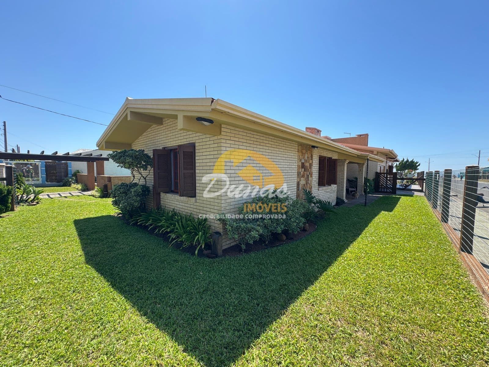 CASA À VENDA NA NOVA TRAMANDAÍ - TRAMANDAÍ/RS