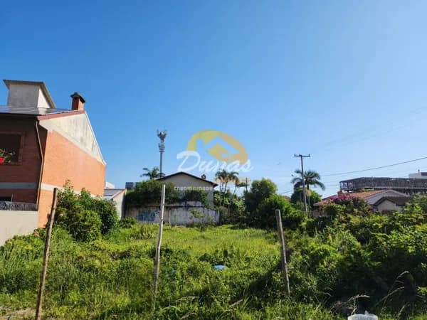 TERRENO NO CENTRO DE TRAMANDAÍ