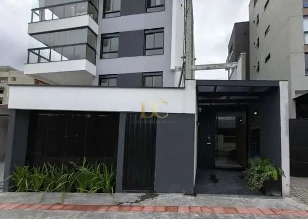 Apartamento no Saguaçu com 2 dormitórios