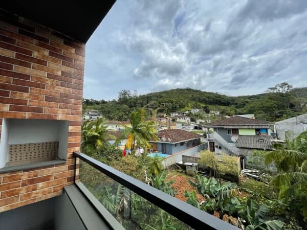 Apartamento no Iririu com 3 Quartos e 74,49m²