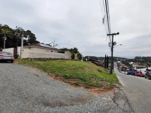 Terreno de 1081,02m² 100% Permuta