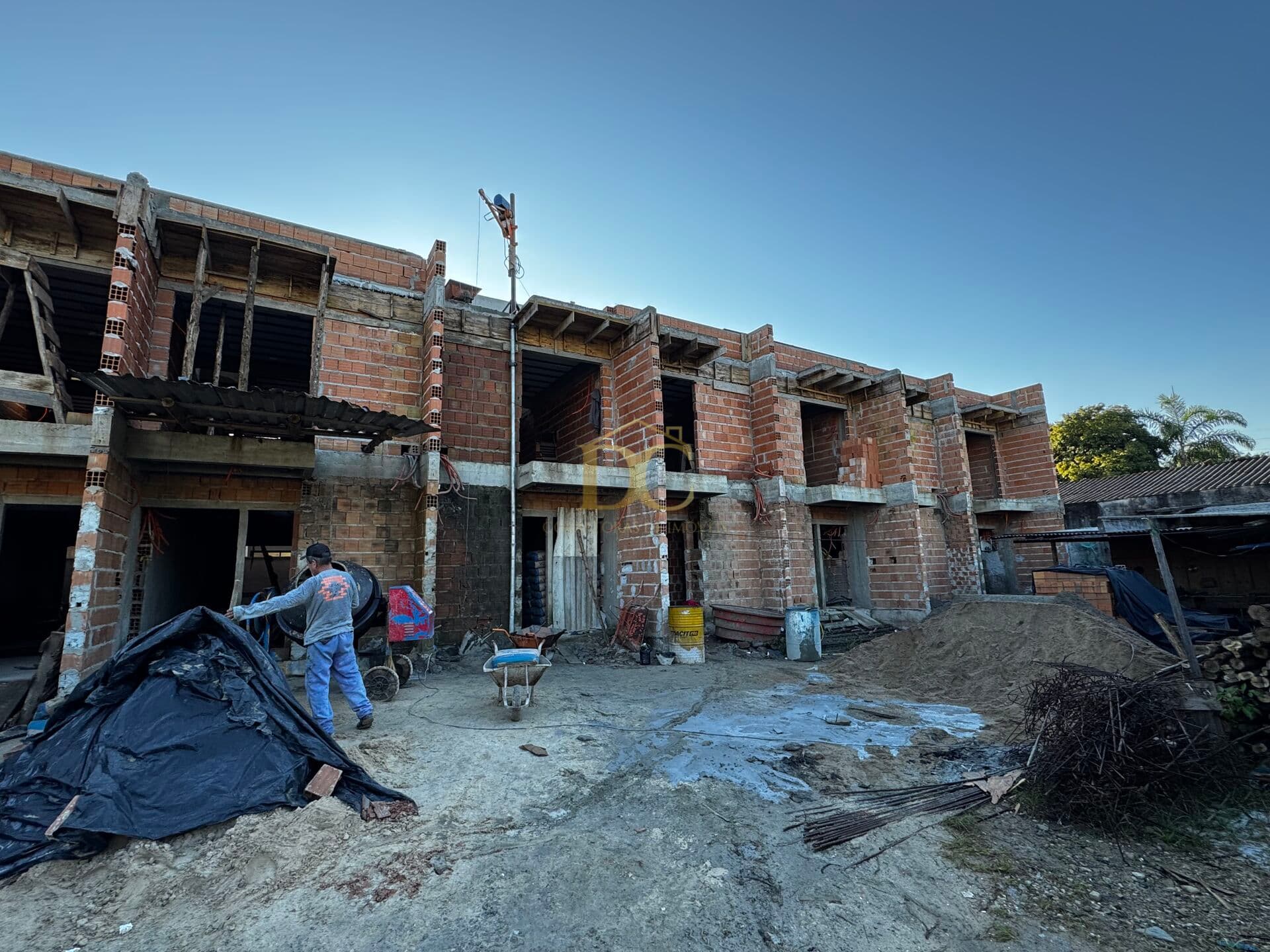 Sobrado em Construção no Bairro Boa Vista 92,30m²
