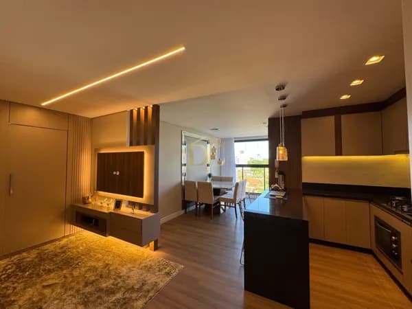 Apartamento DECORADO com 2 Suítes no Anita Garibaldi