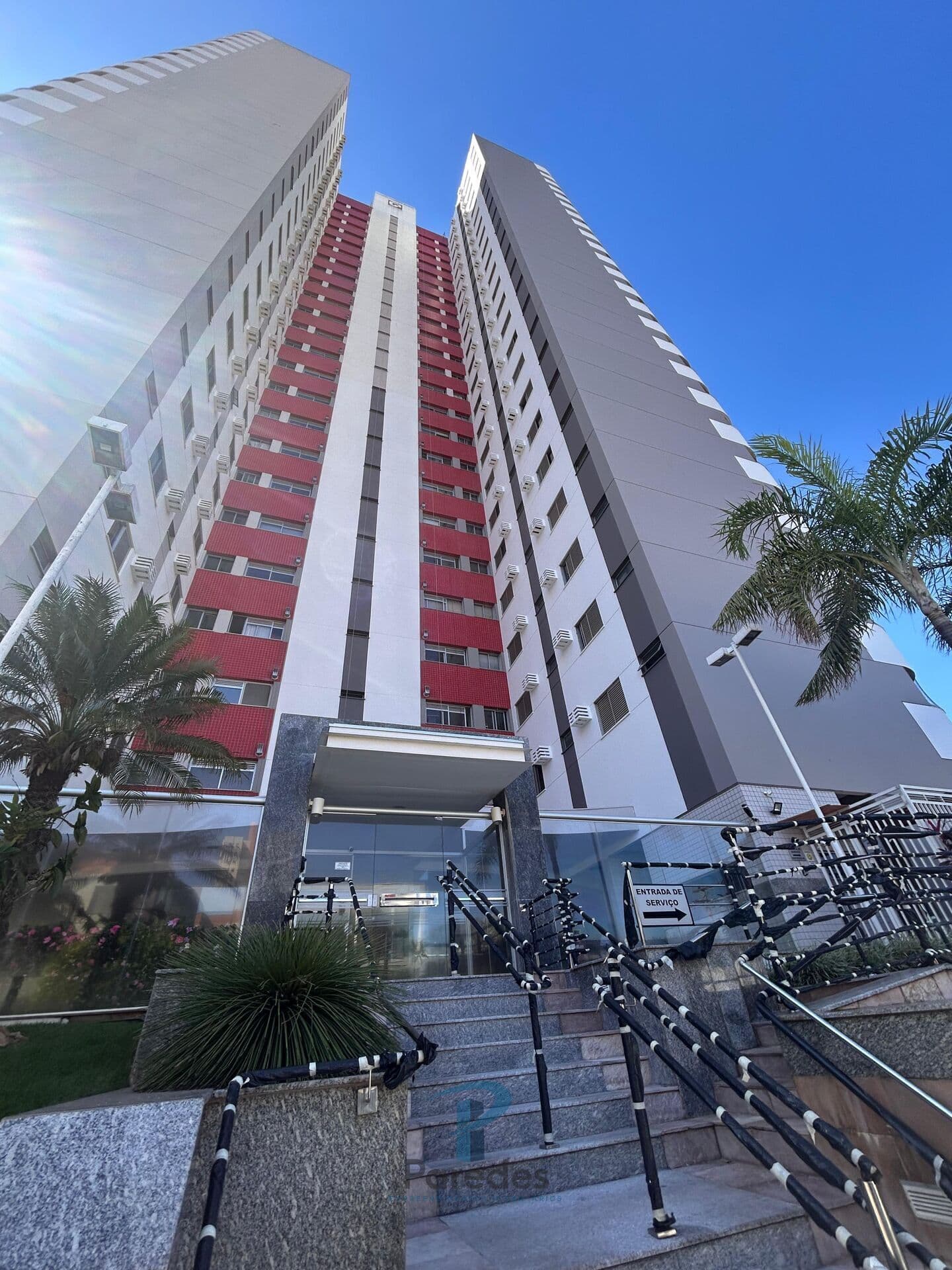 Apartamento Alto Padrão no Jardim dos Estados | 3 Suítes | 220m² Totais | 2 Vagas, Campo Grande/MS