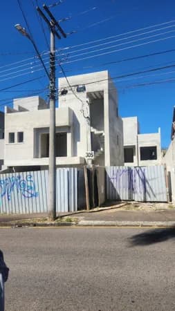 Sobrado Alto Padrão para Venda em Uberaba Curitiba-PR
