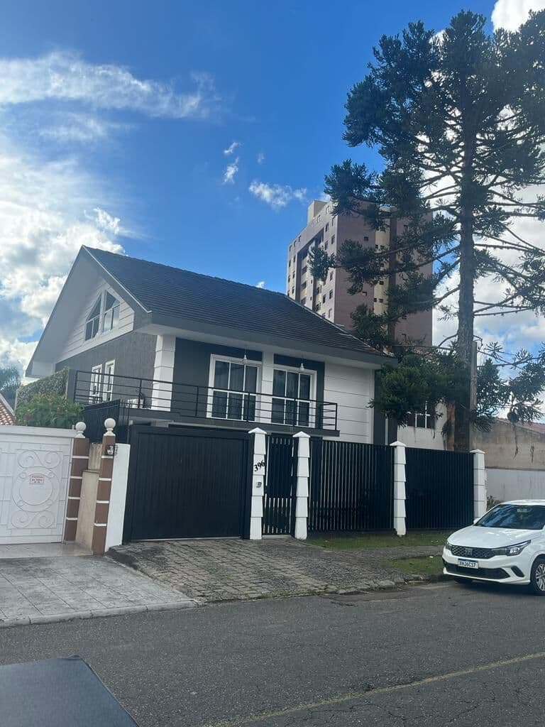 Casa Alto Padrão para Venda em Três Marias São José dos Pinhais-PR