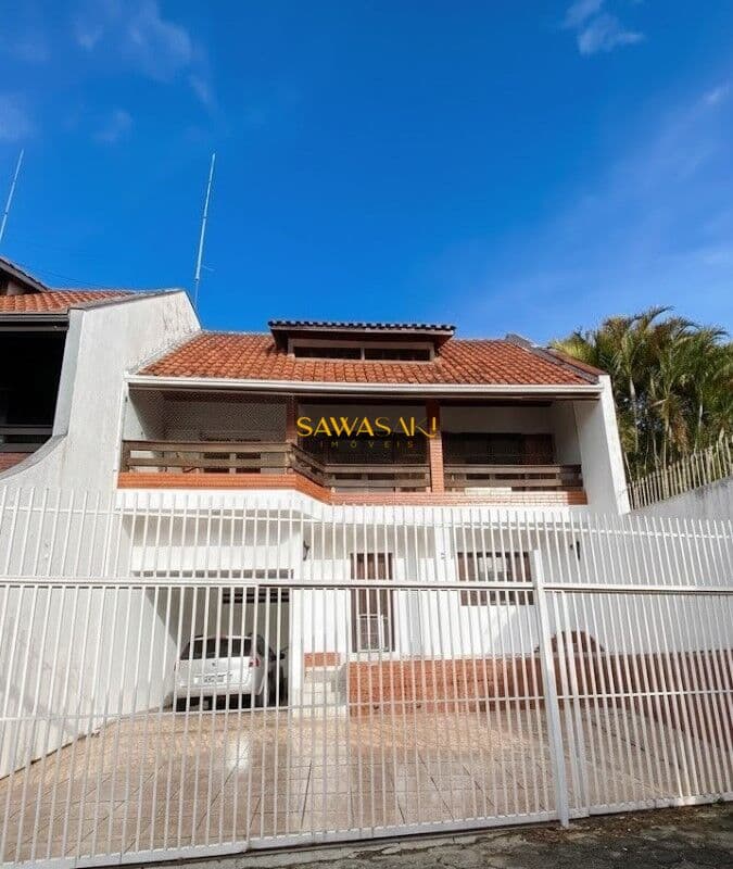 Sobrado Alto Padrão em Condomínio