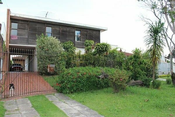 Casa Padrão para Venda em Guabirotuba Curitiba-PR