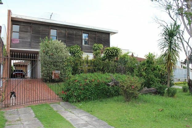Casa Padrão para Venda em Guabirotuba Curitiba-PR