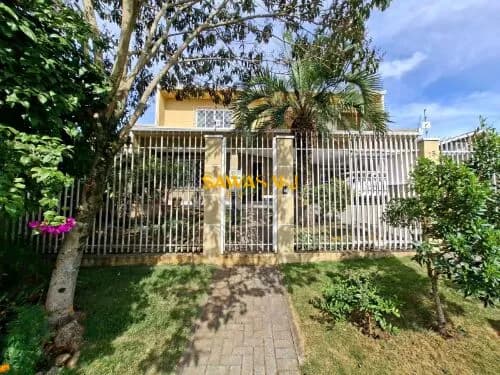 Sobrado Padrão no Bairro Uberaba
