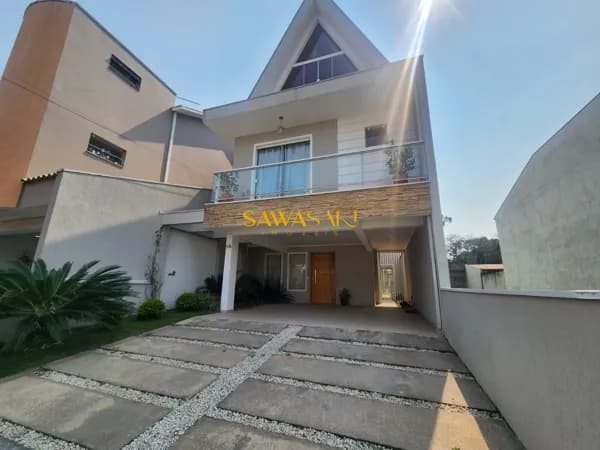 Sobrado Alto Padrão no Uberaba! Em condomínio fechado com conforto e segurança.
