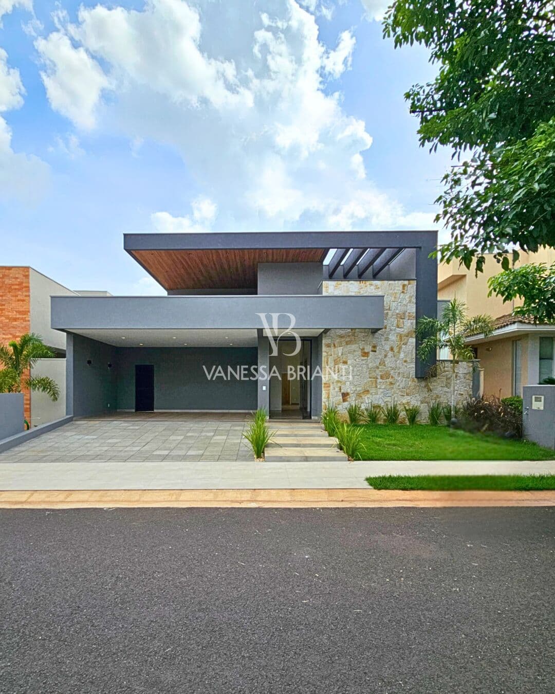 Casa em São José do Rio Preto - Parque Residencial Damha IV
