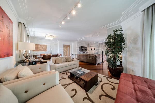 Apartamento Alto Padrão em Anália Franco, São Paulo/SP