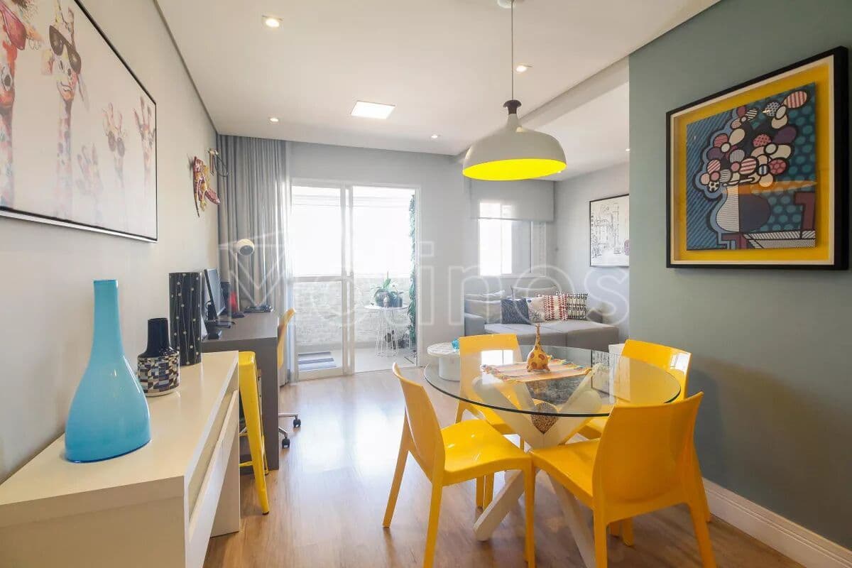 Apartamento Reformado e mobiliado com 1 dormitório e 2 vagas de garagem no Tatuapé